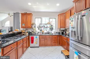 37 Kinglet Dr S, Cranbury Township, NJ 08512 - Photo 32