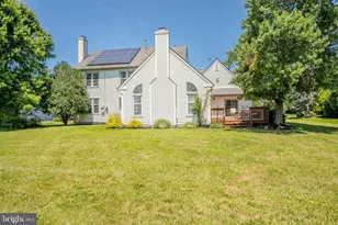 37 Kinglet Dr S, Cranbury Township, NJ 08512 - Photo 6