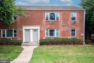 93 Fox Rd, Edison, NJ 08817 - Photo 1