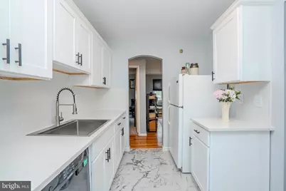 93 Fox Road #6B, Edison, NJ 08817 - Photo 2