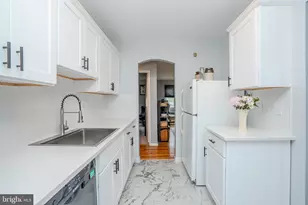 93 Fox Rd, Edison, NJ 08817 - Photo 2
