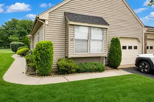 6 Patrick Henry Ct, Monroe Township, NJ 08831 - Photo 1
