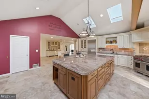 7 Monroe Pl, Cranbury Township, NJ 08512 - Photo 6