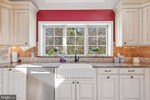 7 Monroe Pl, Cranbury Township, NJ 08512 - Photo 12