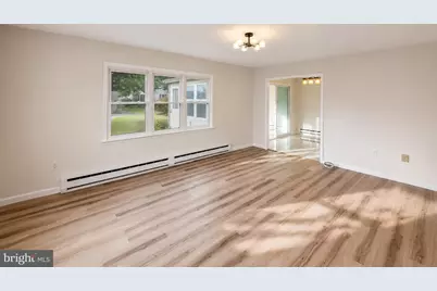 461 Revere Way, Monroe Township, NJ 08831 - Photo 4