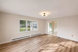461 Revere Way, Monroe Township, NJ 08831 - Photo 4