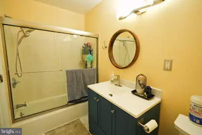 1702 Oak Court, Monmouth Junction, NJ 08852 - Photo 18