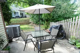 1702 Oak Ct, Monmouth Junction, NJ 08852 - Photo 16