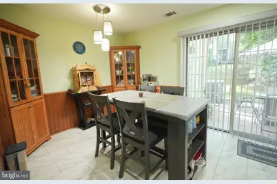 1702 Oak Court, Monmouth Junction, NJ 08852 - Photo 10
