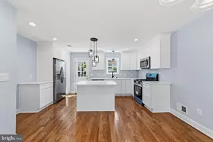 270 Alpine Way, South Amboy, NJ 08879 - Photo 2