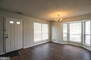 361 Hadleigh Ln, North Brunswick Township, NJ 08902 - Photo 6