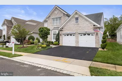 102 Riviera Drive, Monroe Township, NJ 08831 - Photo 2