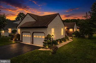 181 Concordia Cir, Monroe Township, NJ 08831 - Photo 2
