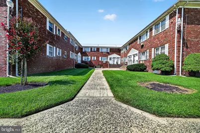 46 Gramercy Gardens Gardens #B, Middlesex, NJ 08846 - Photo 14