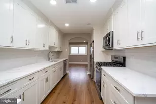 127 Kendall Rd, Kendall Park, NJ 08824 - Photo 14
