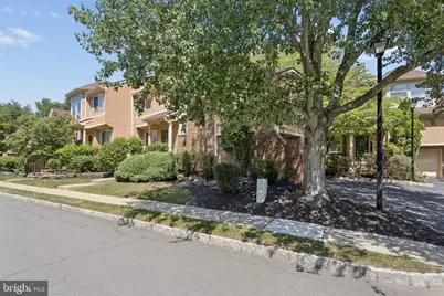 41 Kingsland Circle, Monmouth Junction, NJ 08852 - Photo 2