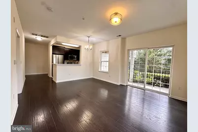 618 Strassle Way, South Plainfield, NJ 07080 - Photo 8