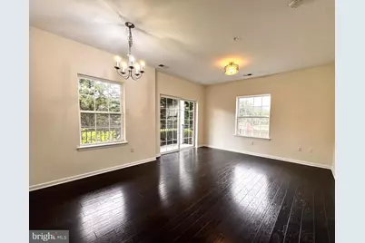 618 Strassle Way, South Plainfield, NJ 07080 - Photo 6