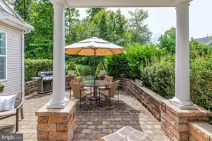 11 Bellingham Dr, Kendall Park, NJ 08824 - Photo 16
