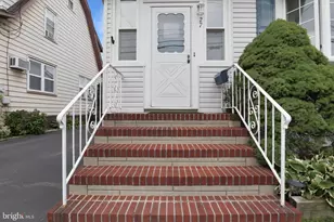 27 Hermann, Carteret, NJ 07008 - Photo 4