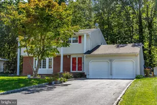 14 Woodmere Rd, North Brunswick Township, NJ 08902 - Photo 1