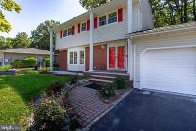 14 Woodmere Road, North Brunswick Township, NJ 08902 - Photo 12