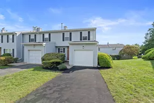 18 Spruce St, Monroe Township, NJ 08831 - Photo 2