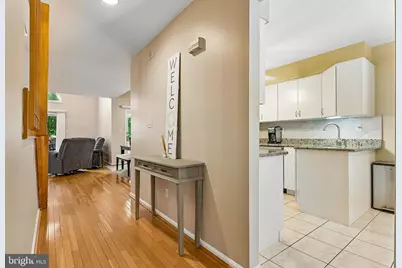 112 Kingsland Circle, South Brunswick Township, NJ 08852 - Photo 4