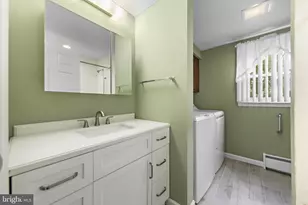 420 Newport Way, Monroe Township, NJ 08831 - Photo 32