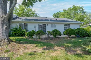 742 Pompton Rd, Monroe Township, NJ 08831 - Photo 1