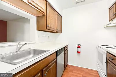 5007 Ravens Crest Drive, Plainsboro Township, NJ 08536 - Photo 8