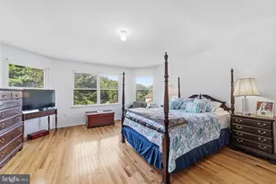 1 Launcelot Dr, Monroe Township, NJ 08831 - Photo 20