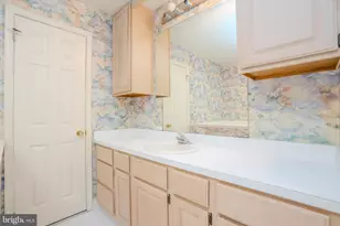 644A Nutley Dr, Monroe Township, NJ 08831 - Photo 32