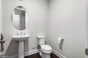 38 Hamilton Dr, Cranbury Township, NJ 08512 - Photo 16