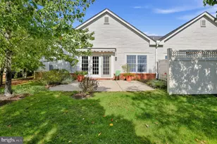 4 Hedge Row Rd, Plainsboro Township, NJ 08540 - Photo 4