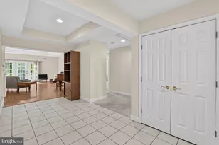 4 Hedge Row Rd, Plainsboro Township, NJ 08540 - Photo 10