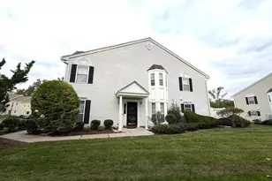 101 Park Knl Knoll, South Brunswick Township, NJ 08540 - Photo 2