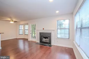 250 Crosspointe Dr, East Brunswick Township, NJ 08816 - Photo 10