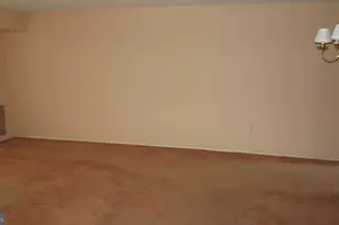 903 Aspen Dr, Plainsboro Township, NJ 08536 - Photo 4