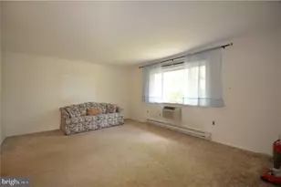 32 Crestwood Pkwy, Manchester Township, NJ 08759 - Photo 8
