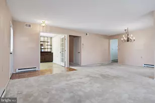 914 Liverpool Cir, Manchester Township, NJ 08759 - Photo 8