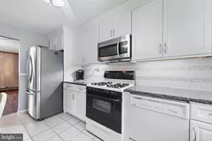 162 Harrington Dr N, Toms River, NJ 08757 - Photo 10