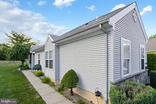 47 Gabriella Cir, Manchester Township, NJ 08759 - Photo 2