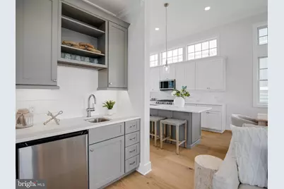 10-B W Marshall Avenue, Long Beach Township, NJ 08008 - Photo 12