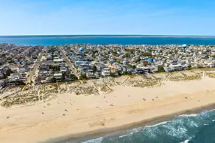 813 N Ocean Ave, Surf City, NJ 08008 - Photo 18