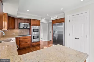 27 Magnolia Ln, Toms River, NJ 08753 - Photo 16