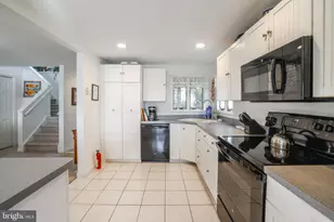 24 Maiden Ln, Harvey Cedars, NJ 08008 - Photo 12