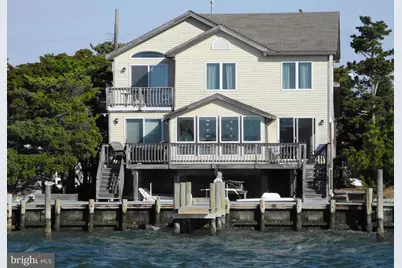 24 Maiden Lane, Harvey Cedars, NJ 08008 - Photo 1