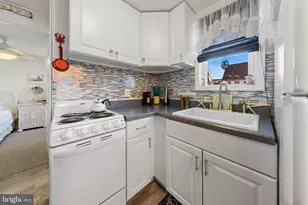 20 W 87th St, Long Beach Township, NJ 08008 - Photo 18