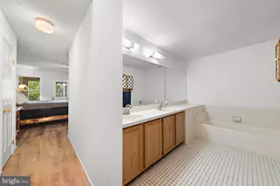 107 Deerfield, Manahawkin, NJ 08050 - Photo 32